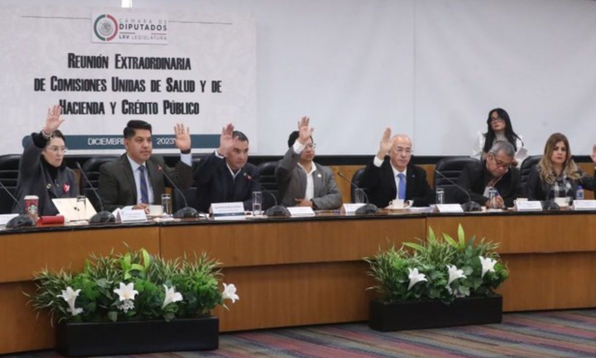 Aprueban diputados en comisiones dictamen que consolida federalización del IMSS-Bienestar
