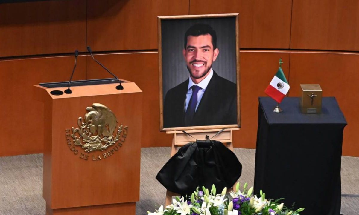 Rinde Senado homenaje póstumo al senador Juan Pablo Adame Alemán
