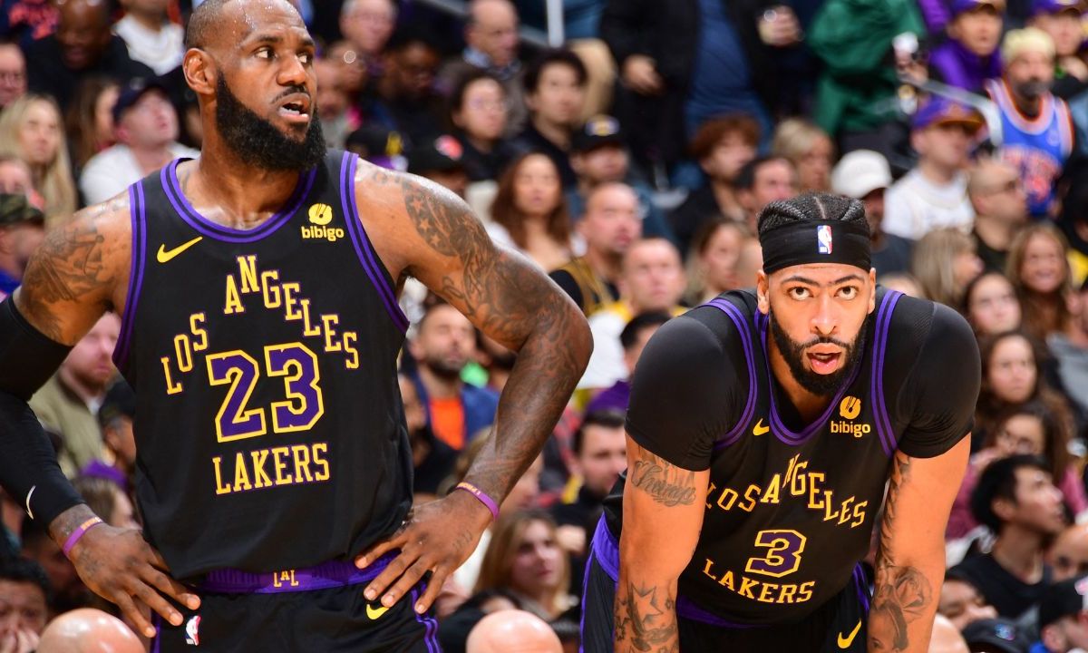 Foto:AFP|Los Lakers cuelgan su primer banner de campeones de la Copa NBA