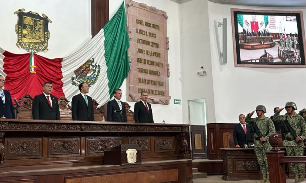 Manolo Jiménez toma de protesta ante el H. Congreso del Estado de Coahuila de Zaragoza
