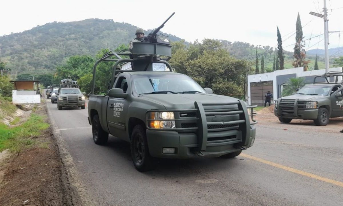 Policía de Michoacán sale herido de un ataque con drones