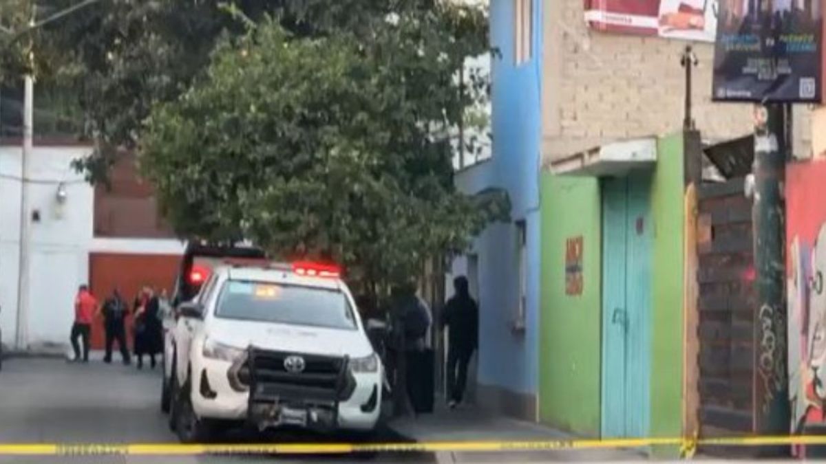 Cae niño desde un balcón de un segundo piso en un edificio en Coyoacán; perdió la vida