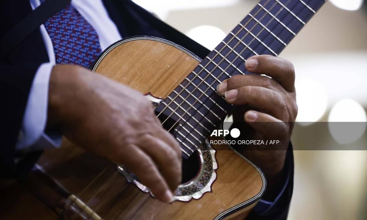 El bolero de Cuba y México, género de la música romántica, fue declarado hoy patrimonio inmaterial de la humanidad por la Unesco.
