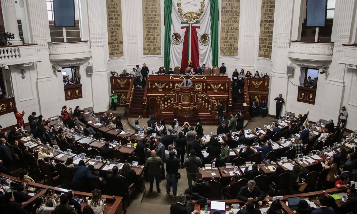 El Congreso CDMX levantó la sesión ordinaria y alargó la definición sobre la ratificación de Ernestina Godoy como titular de la Fiscalía