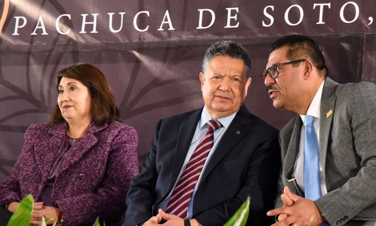El representante del Comité Ejecutivo Nacional del SNTE en la Sección XV, Jesús Jaime Rochin Carrillo, agradeció el acompañamiento que el gobernador ha demostrado hacia el sector educativo.