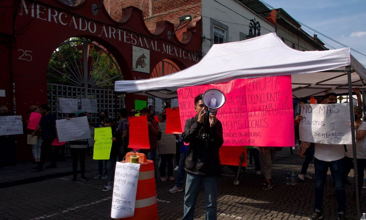 La alcaldía Coyoacán rechazó los actos de presión por parte de algunos locatarios del Mercado Artesanal, quienes ocuparon espacios públicos