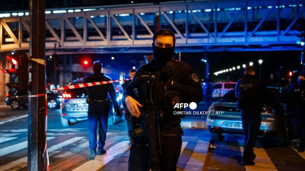 Un hombre identificado como un extremista islámico con problemas mentales mató a puñaladas a un turista alemán en París