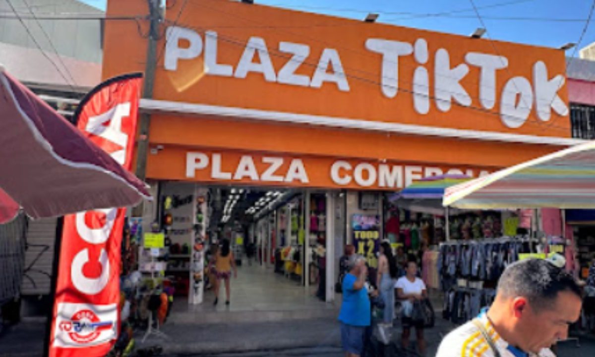 Se reportó un conato de incendio en la Plaza Comercial TikTok de Monterrey, Nuevo León; sin embargo, al parecer esto no ocurrió