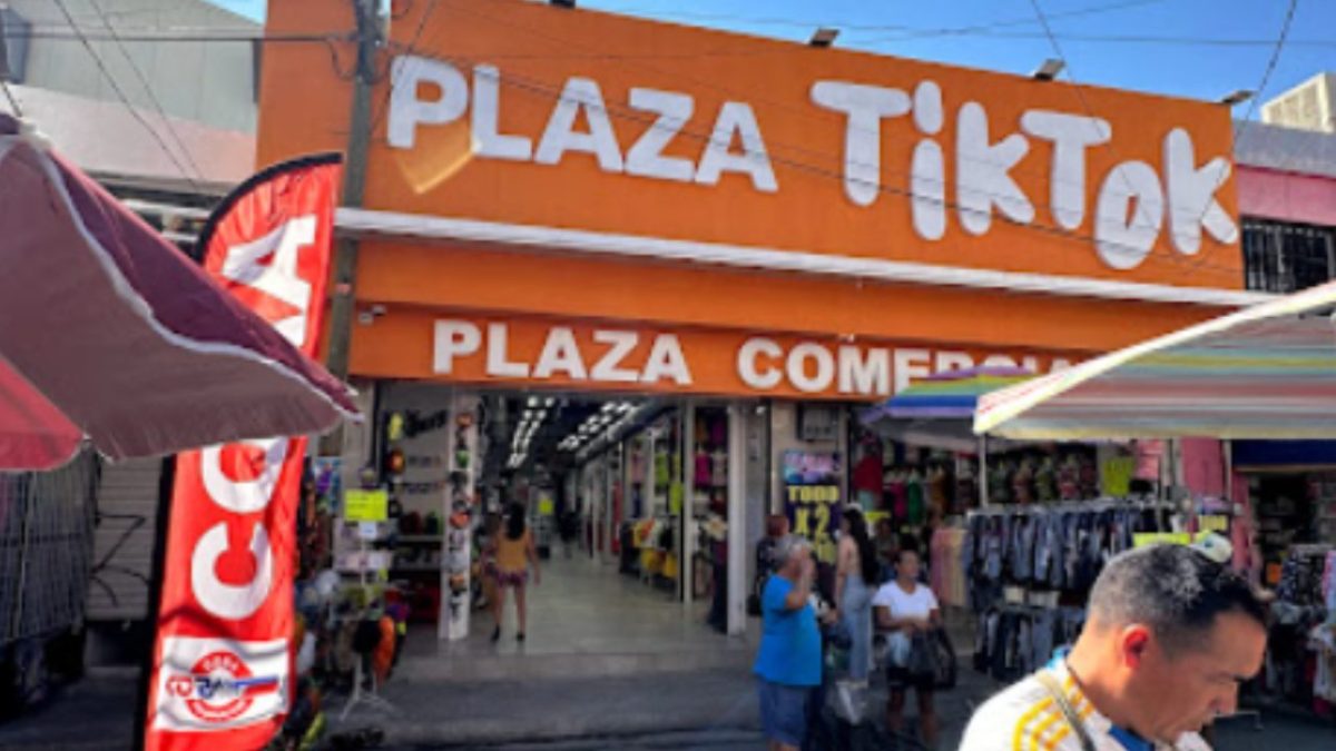 Se reportó un conato de incendio en la Plaza Comercial TikTok de Monterrey, Nuevo León; sin embargo, al parecer esto no ocurrió