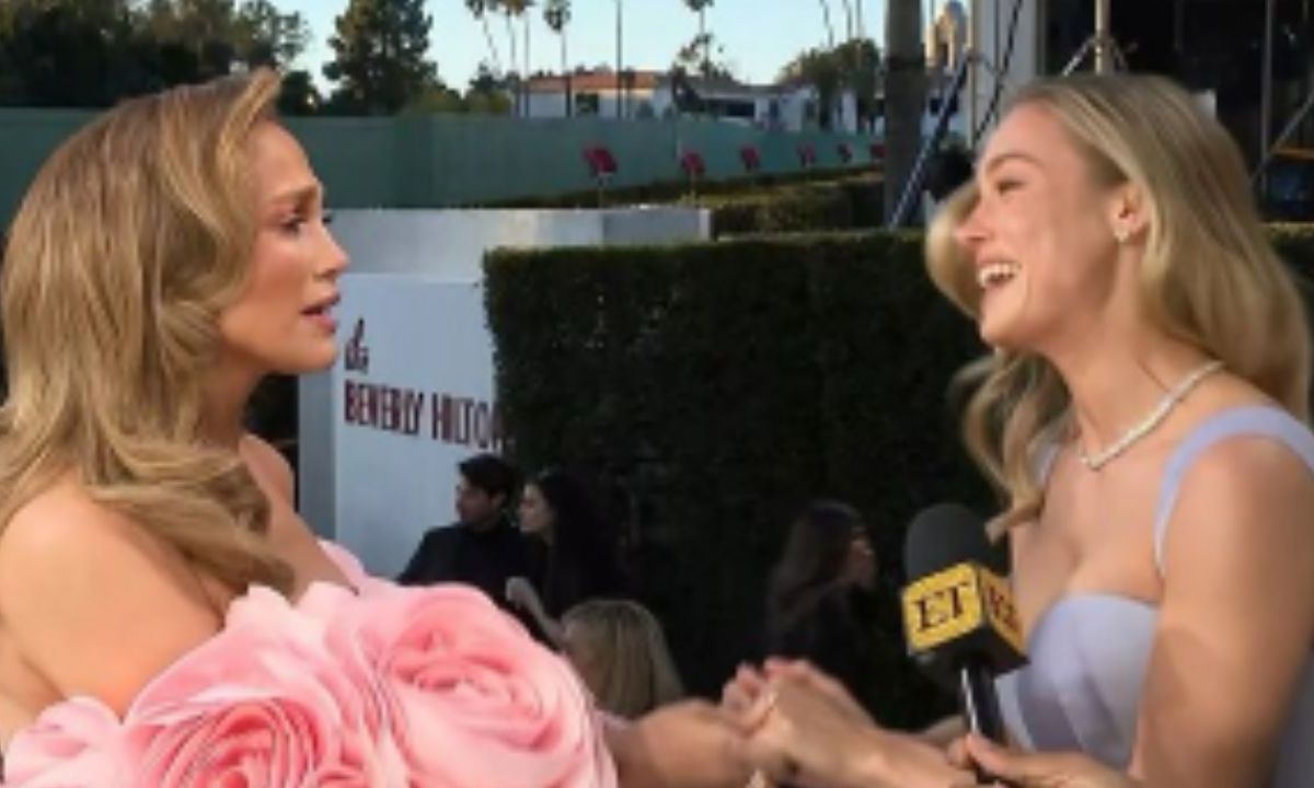 Foto:Captura de pantalla|VIDEO: Brie Larson rompe en llanto tras conocer a Jennifer López