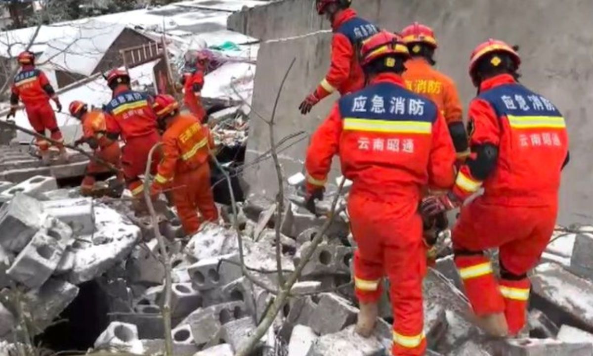 Derrumbe en China deja 47 personas sepultadas y 200 evacuadas
