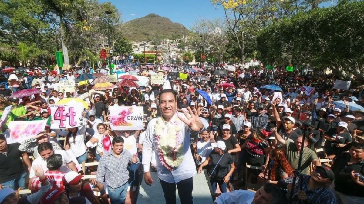 Respaldo. En el municipio de Venustiano Carranza fue recibido por simpatizantes, lo mismo ha ocurrido en otras alcaldías del estado.