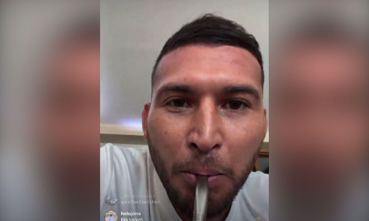 Juan Escobar manda mensaje ante posible salida de Cruz Azul