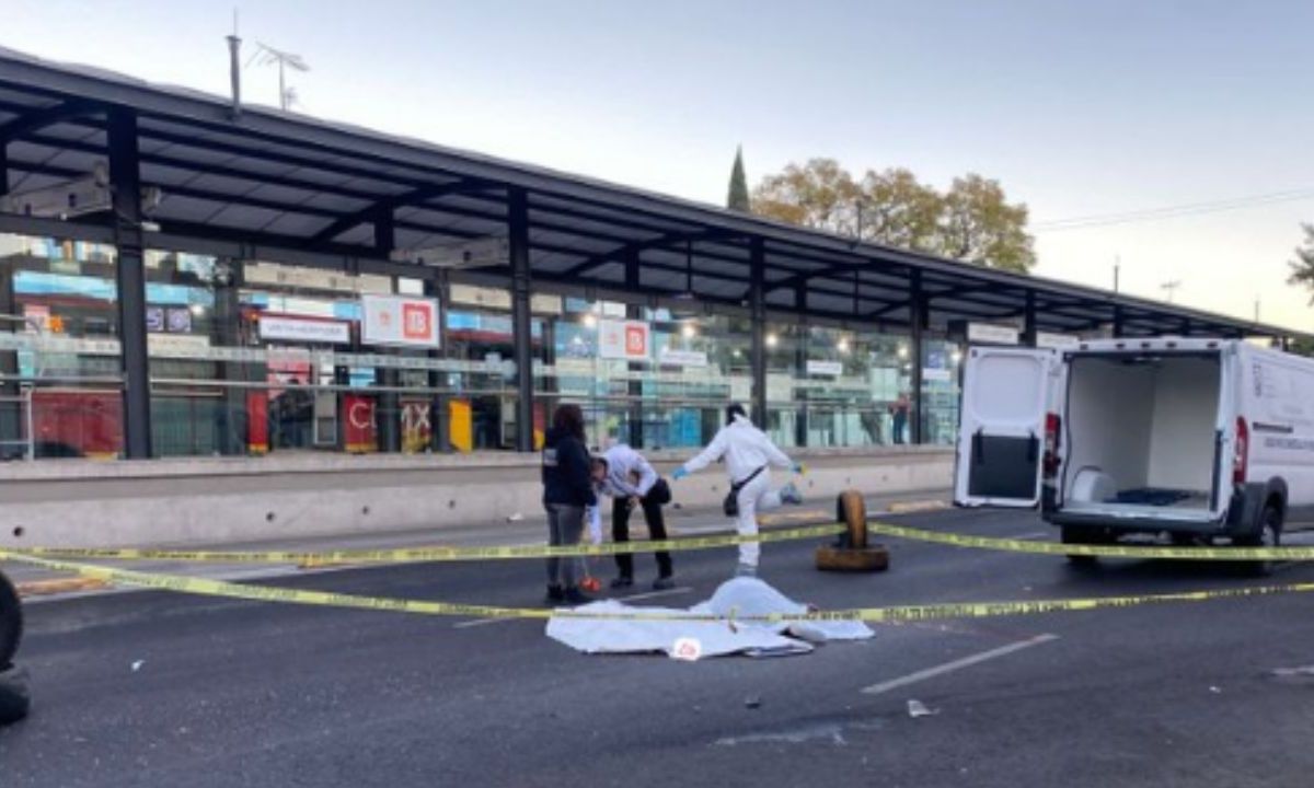 Foto:Redes sociales|Muere atropellada una persona afuera de la estación Villa Hermosa