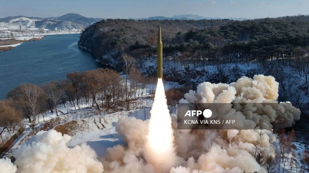 Corea del Norte disparó varios misiles crucero hacia el mar Amarillo, informó el Ejército surcoreano, en momentos de creciente preocupación