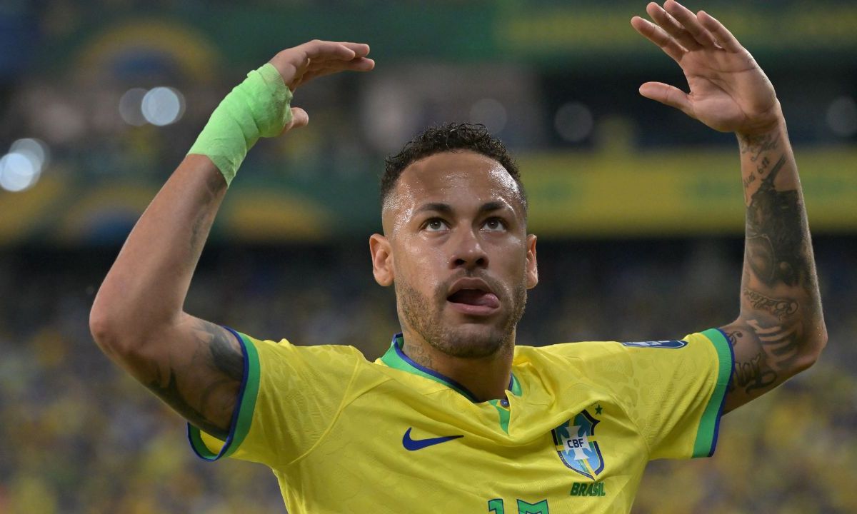 Foto:AFP|Neymar envía ayuda a Dani Alves para su proceso legal