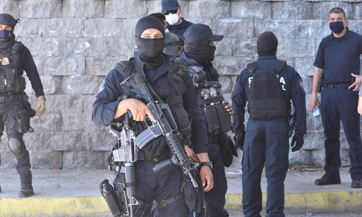 Un enfrentamiento entre policías y presuntos criminales dejó un saldo de dos fallecidos y dos heridos en el estado de Oaxaca