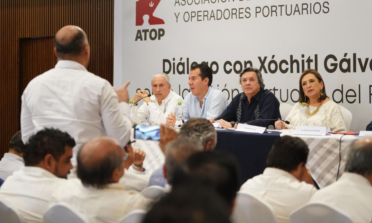Al encabezar una reunión con Operadores Portuarios, Xóchitl Gálvez escuchó las preocupaciones de este sector en materia de inseguridad