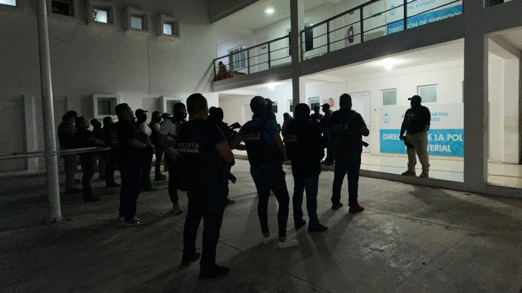 Elementos de la Fiscalía General del Estado de Quintana Roo rescataron a 25 mujeres que eran víctimas de trata de personas en un bar