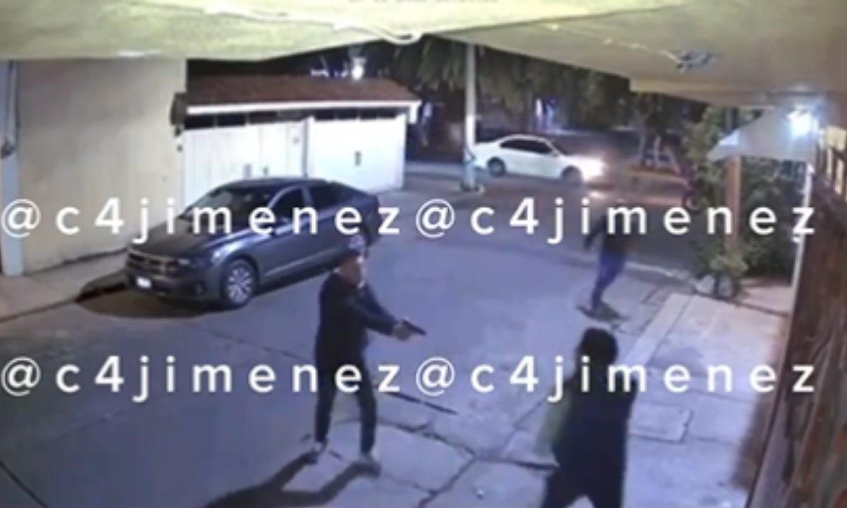 Un hombre fue baleado en calles del municipio de Ecatepec, luego de que unos sujetos trataron de robarle su automóvil