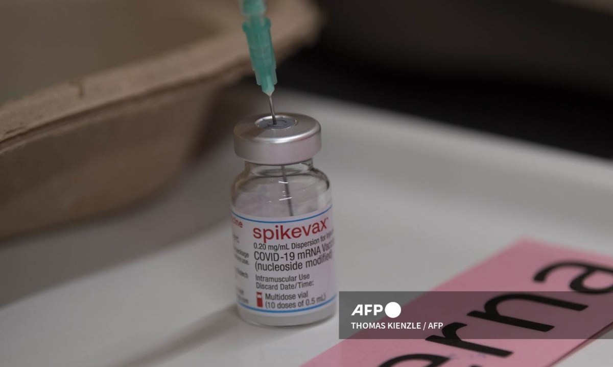 Jalisco recibió el primer lote de vacunas Spikevax contra Covid-19 de Moderna, biológico que será aplicado a grupos vulnerables
