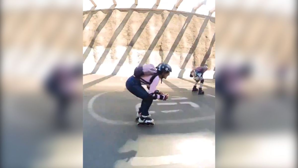 Captan en video a patinadores circulando en carriles centrales de Río Mixcoac