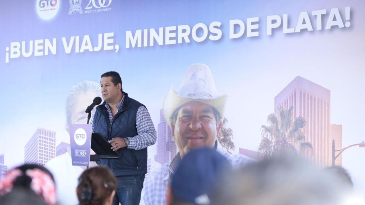Desea Gobernador Buen Viaje a Mineros de Plata de 14 municipios.