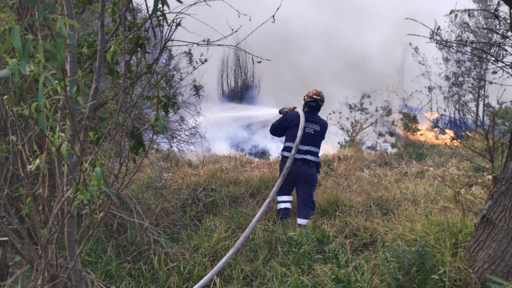Grupo Siade combatiendo el incendio de Cuemanco.