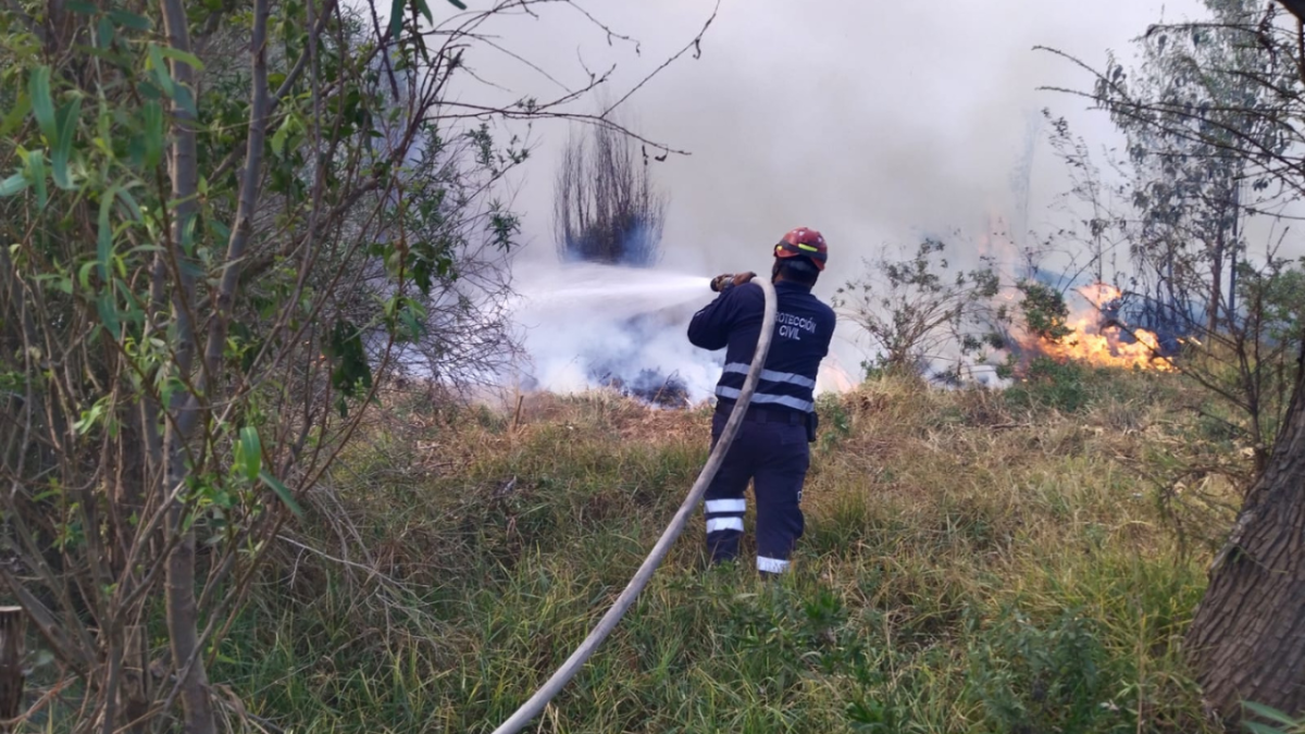 Grupo Siade combatiendo el incendio de Cuemanco.