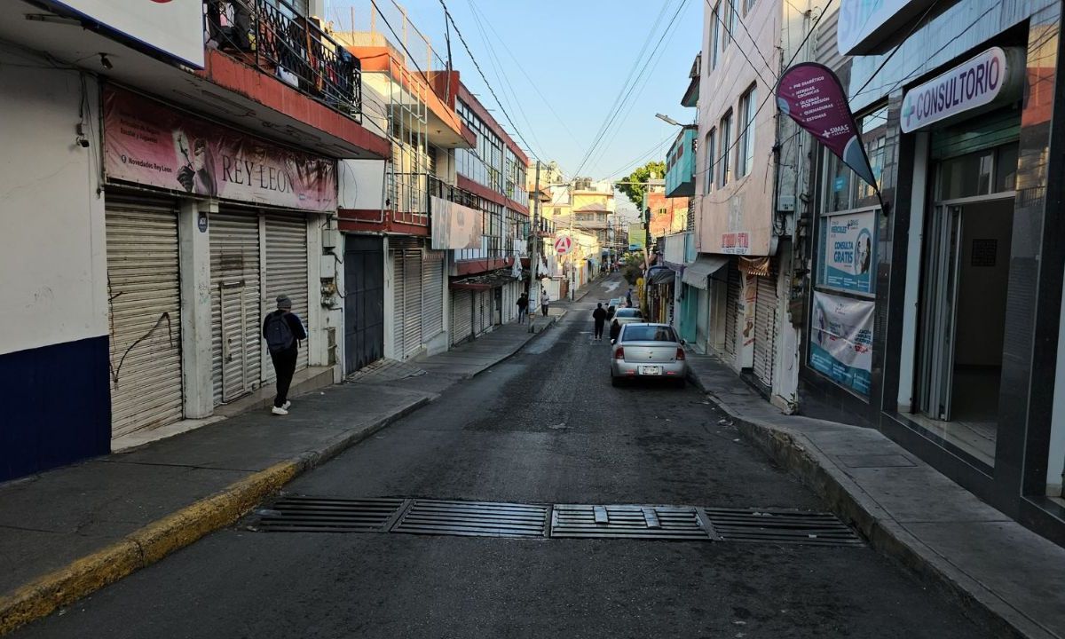 DESOLADO. Comercios de la capital de Guerrero cerraron sus puertas ante la inseguridad y la falta de transporte.