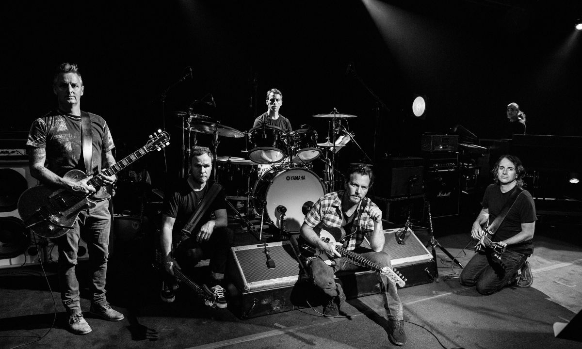 La nueva producción discográfica de uno de los grupos más representativos del sonido de Seattle, Pearl Jam se titulará Dark Matter
