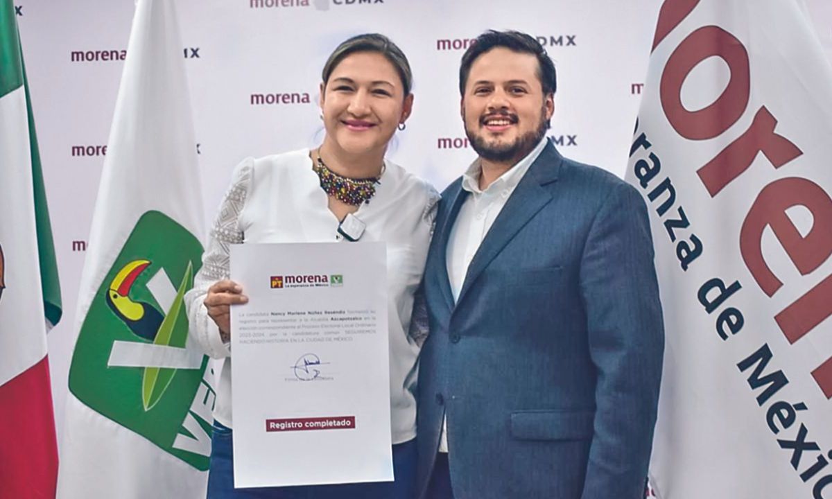 Promesa. Tras registrar su candidatura por la alcaldía Azcapotzalco, Nancy Núñez se comprometió con el líder morenista Sebastián Ramírez a poner todo su esfuerzo.