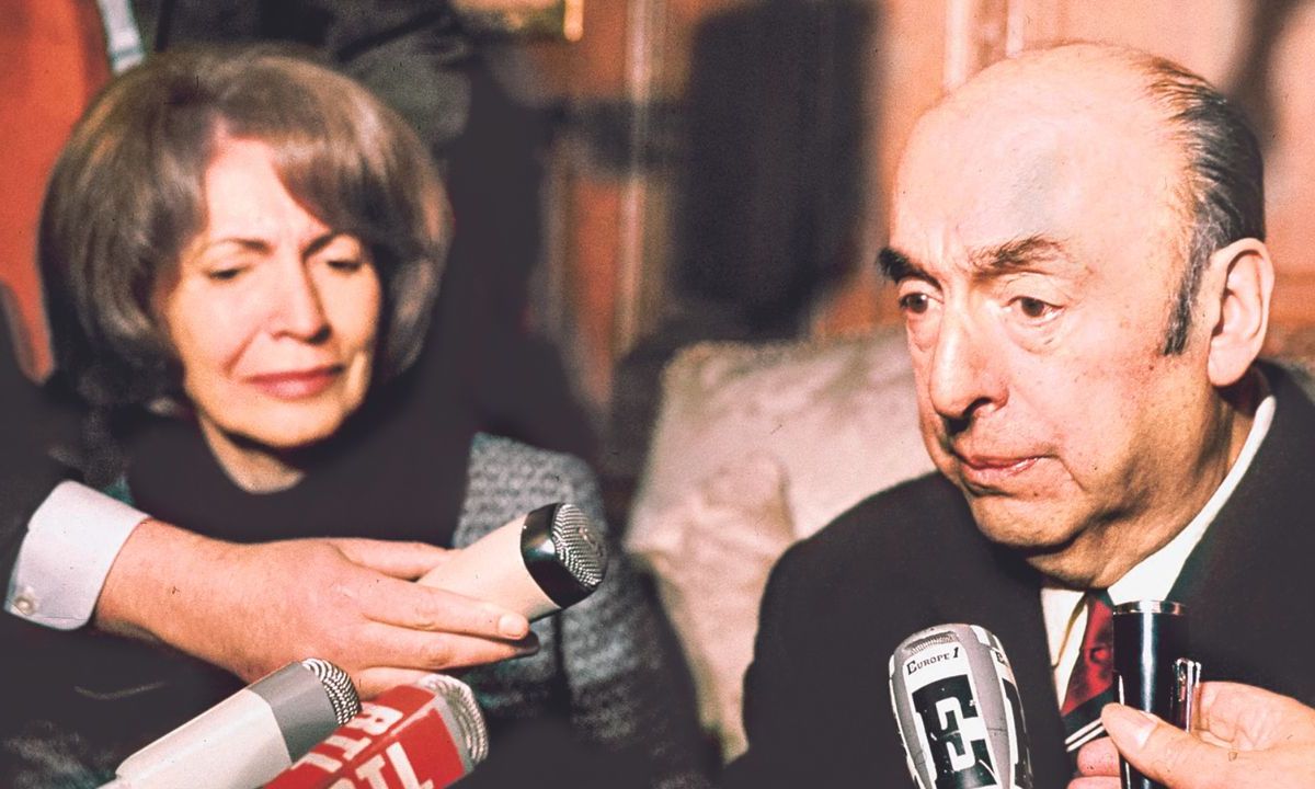 Si bien Neruda padecía de cáncer, no estaba en una etapa terminal, de acuerdo con la versión de Araya, quien murió el 21 de junio del año pasado.