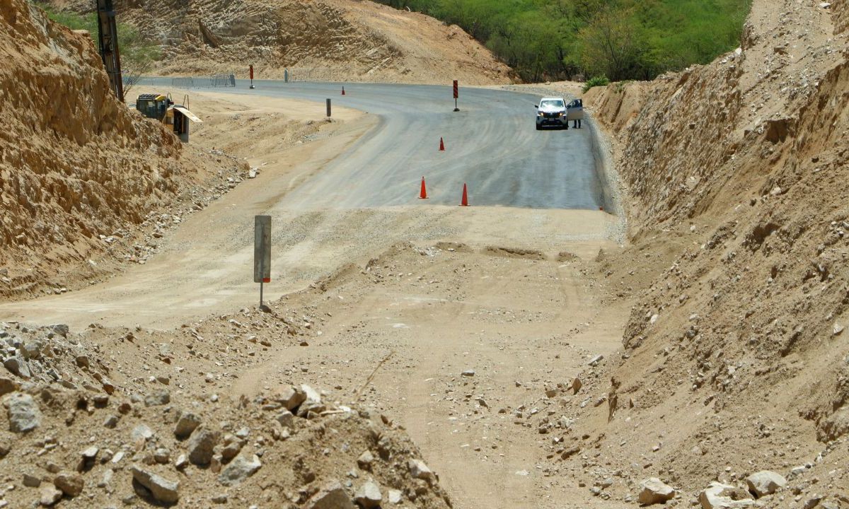 Denuncia. El Gobierno señaló que se ha gastado casi 50 mil millones de pesos en el mantenimiento de 9 carreteras en el centro y sureste del país en sexenios anteriores.