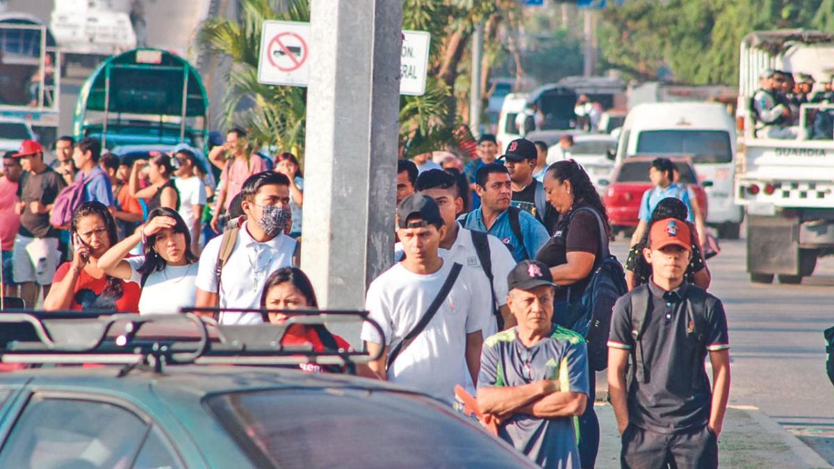 Guerrero. La movilidad entre las zonas suburbanas y el centro está prácticamente paralizada.