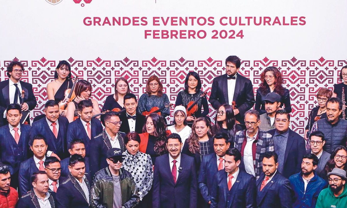 Cartelera. Martí Batres invitó a los ciudadanos a que el 11 de febrero acudan al Zócalo para bailar al ritmo de la cumbia y música tropical.