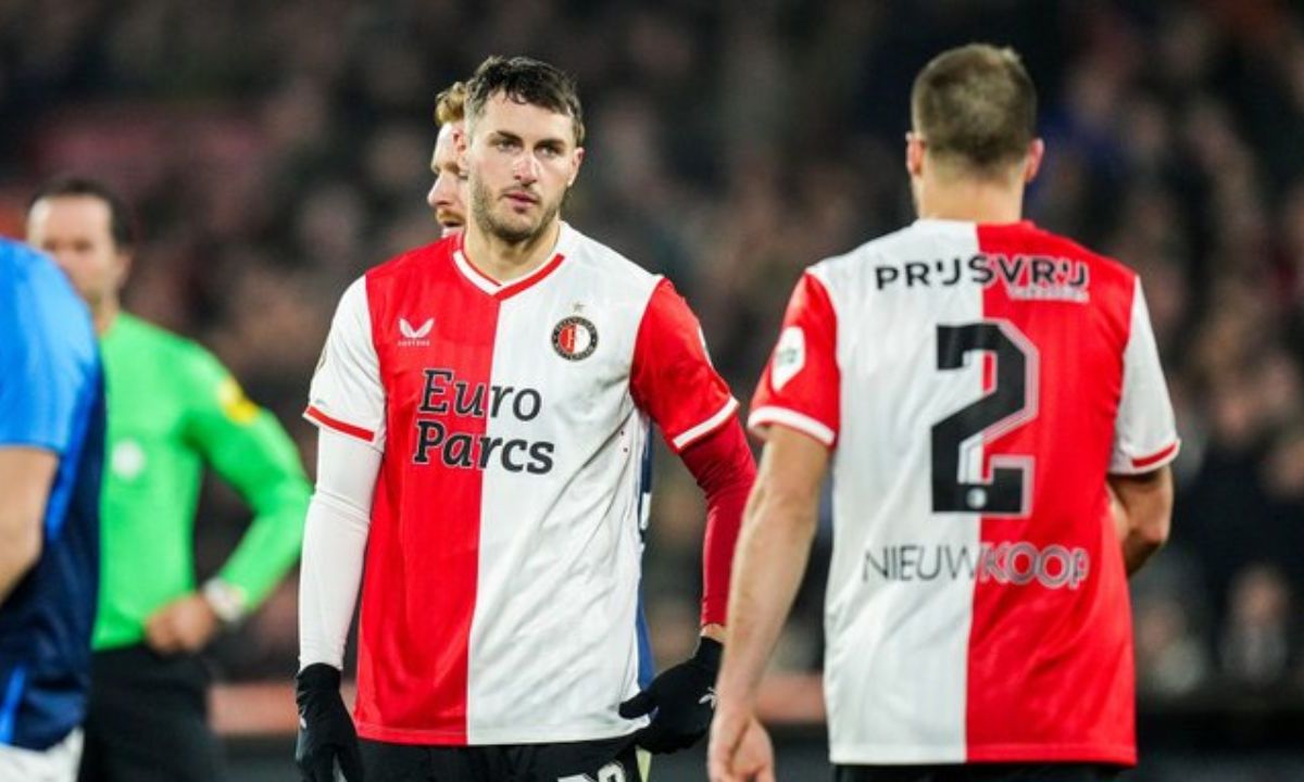 Feyenoord derrota al AZ Alkmaar en la Copa; Santiago Giménez siguen si anotar