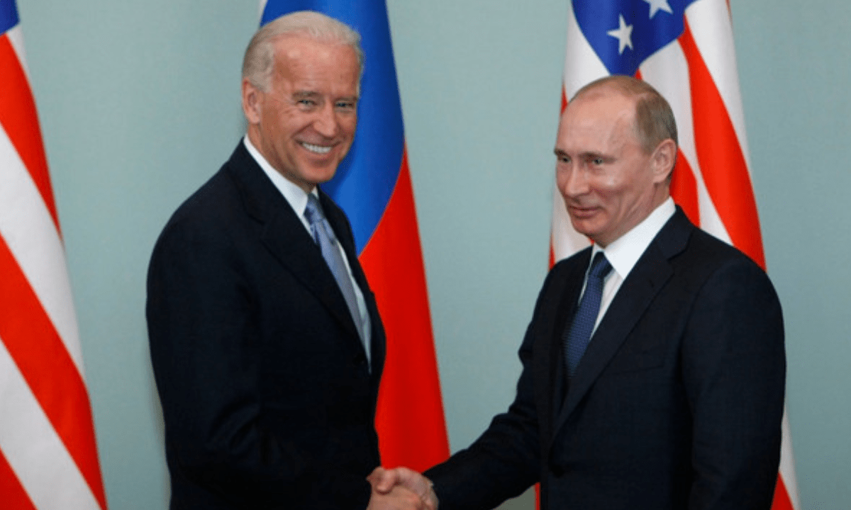 Putin preferiría a Biden sobre Trump como presidente de EU