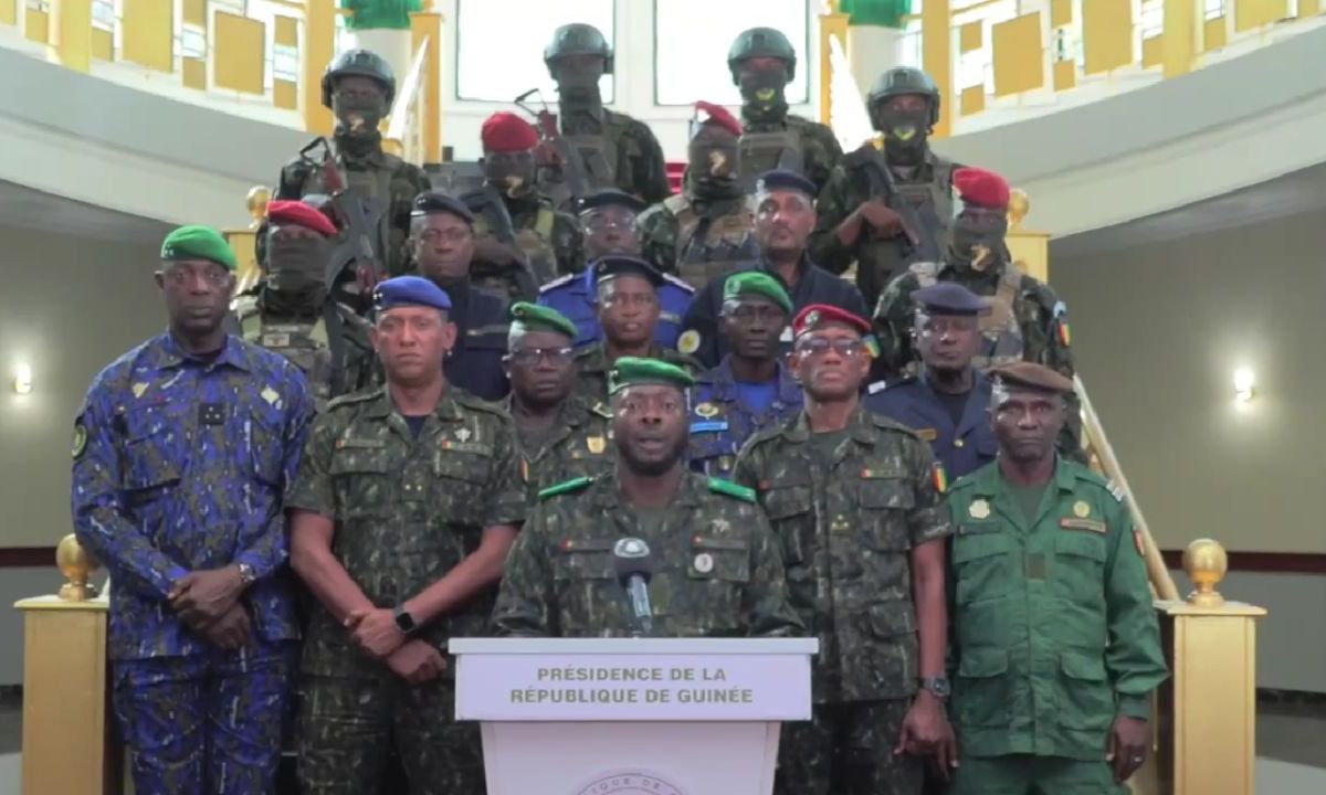 Junta en el poder de Guinea disuelve el gobierno