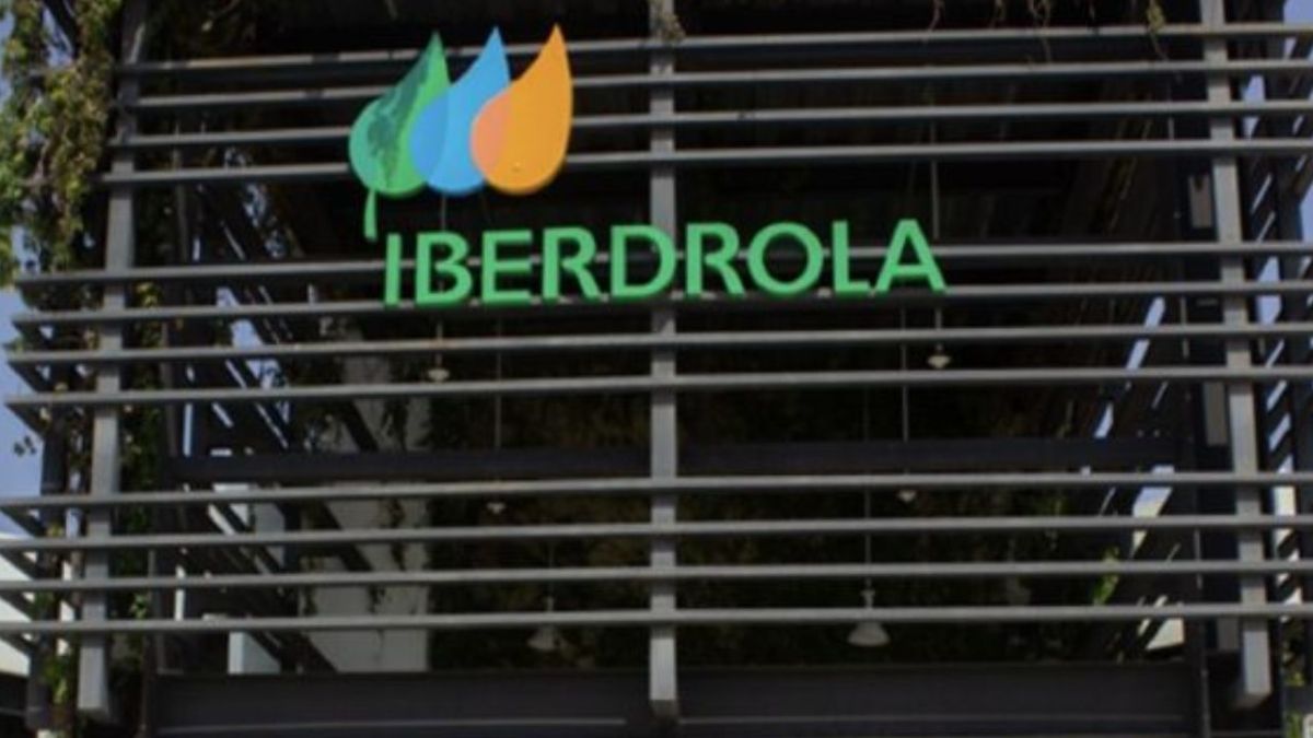 Iberdrola confirma a los mercados venta de 13 plantas a México