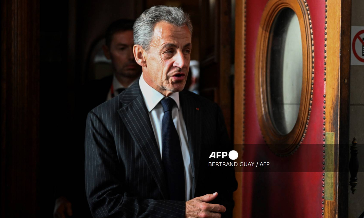 Condenan a Nicolas Sarkozy