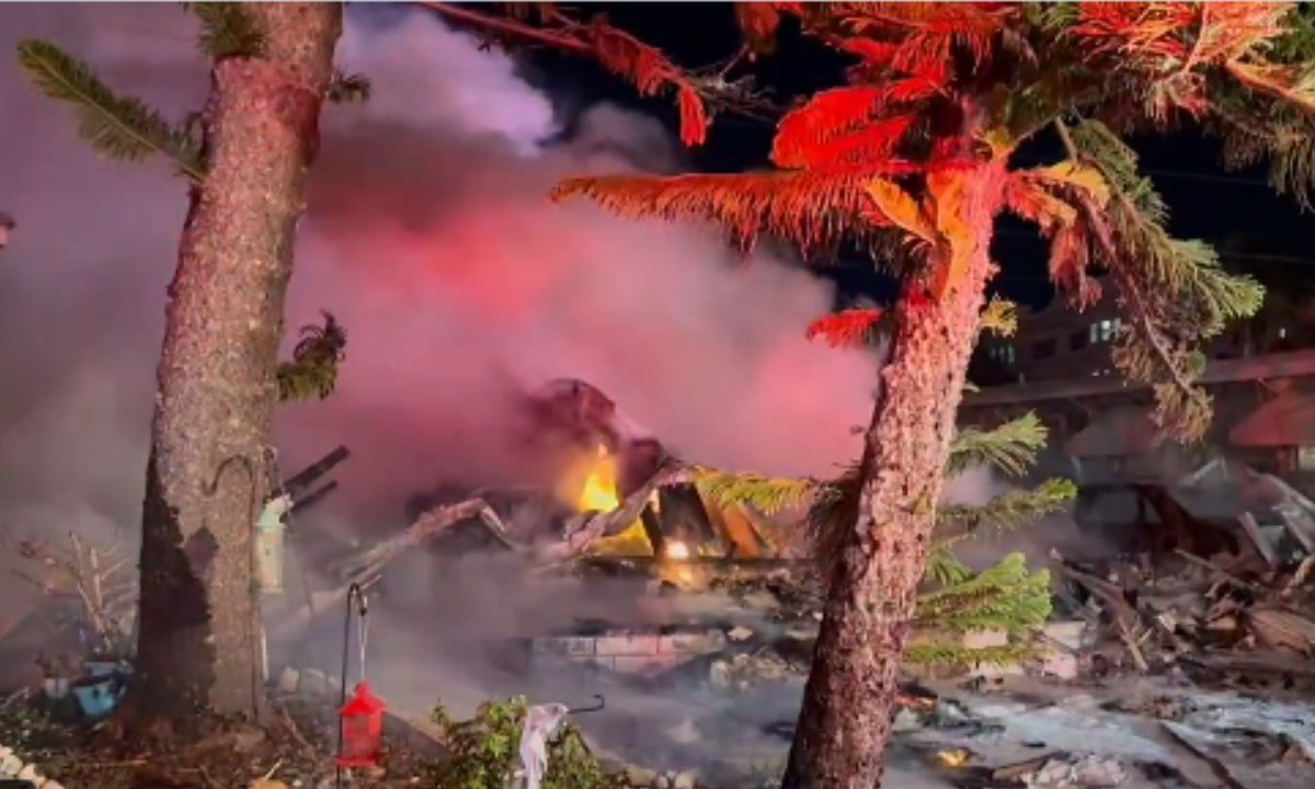 Foto:Captura de panalla|VIDEO: Avioneta se impacta contra un parque en Florida; hay muertos