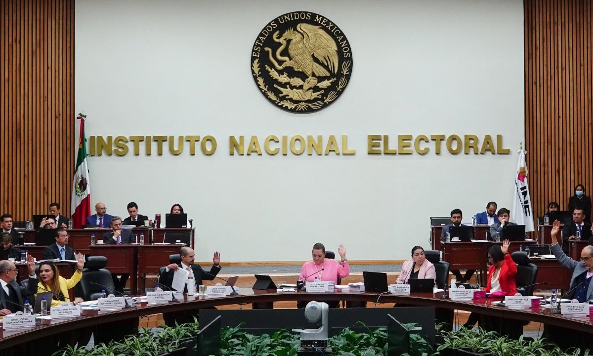 El INE aprobó la celebración de tres foros de contraste de las plataformas electorales de los partidos políticos nacionales.