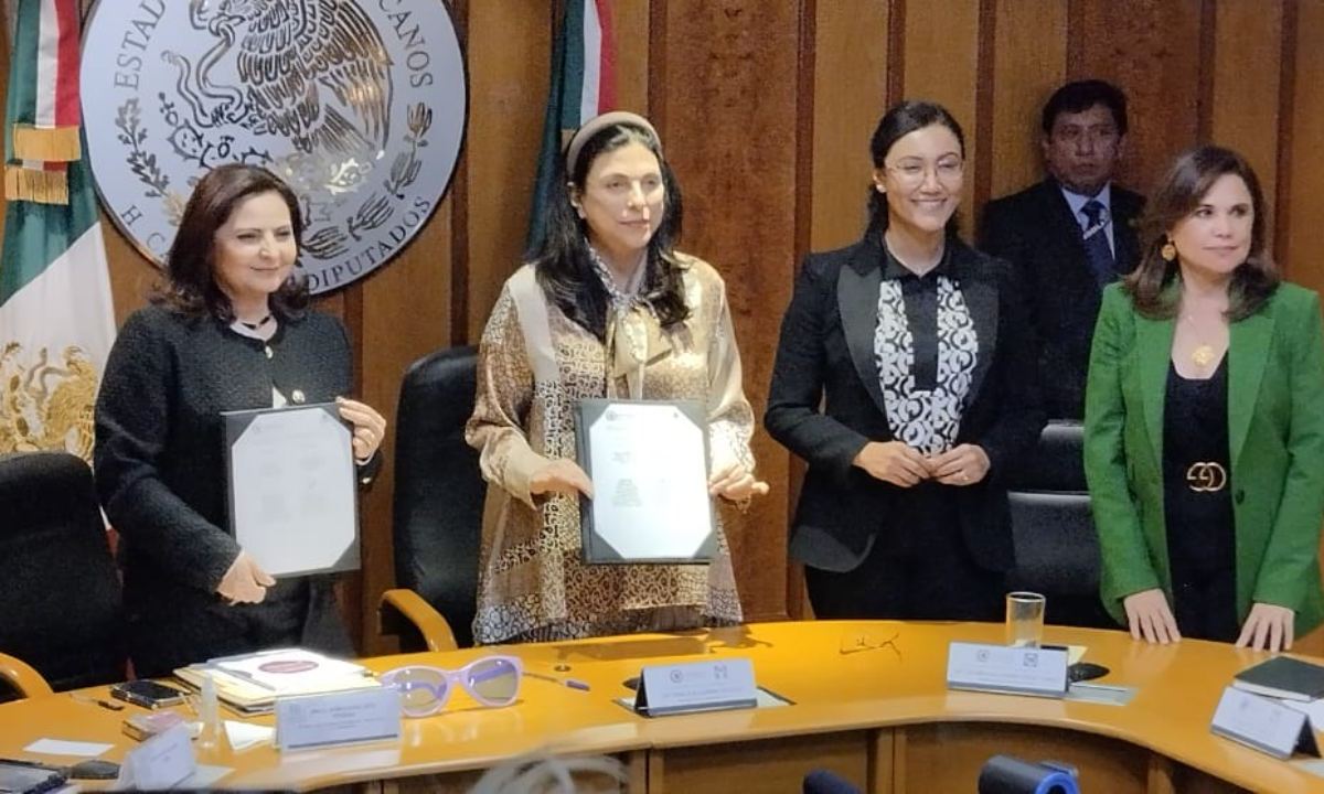 La presidenta de la Mesa Directiva de la Cámara de Diputados, Marcela Guerra (PRI), llamó a erradicar la violencia política contra mujeres.