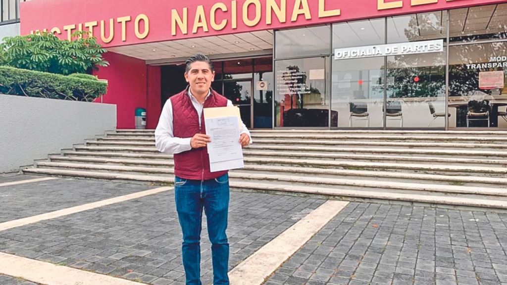 Triunfo. Oswaldo Alfaro, aspirante a la alcaldía de Xochimilco logró que el Tribunal Electoral local ordenará a Morena transparentar el proceso    
