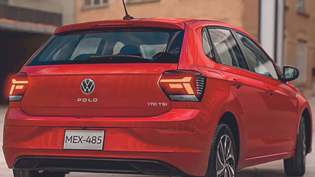 Aquí, el Volkswagen Polo llega con una cabina completamente renovada que refleja mejores materiales, un nuevo diseño y más tecnología.