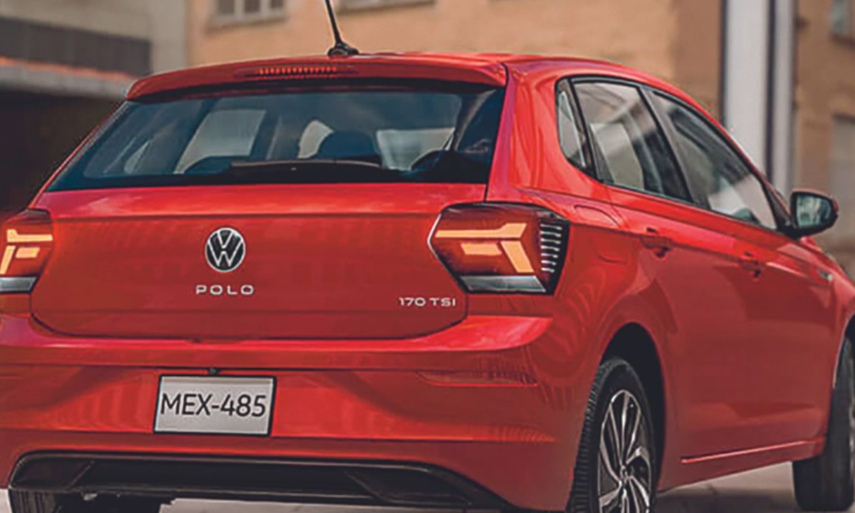 Aquí, el Volkswagen Polo llega con una cabina completamente renovada que refleja mejores materiales, un nuevo diseño y más tecnología.