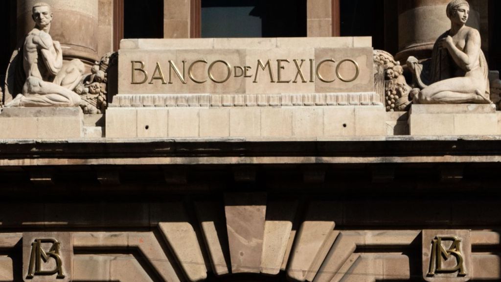 Al detectar una desaceleración del sector industrial, el Banco de México (Banxico) advirtió de un debilitamiento económico en el país principalmente en la región sur
