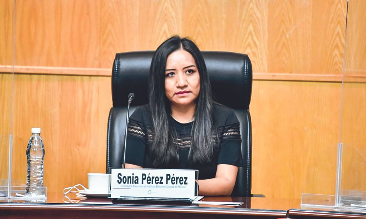Aspirantes. La consejera electoral, Sonia Pérez, detalló que tuvieron dos mil 326 registros para diputaciones, alcaldías y concejalías.