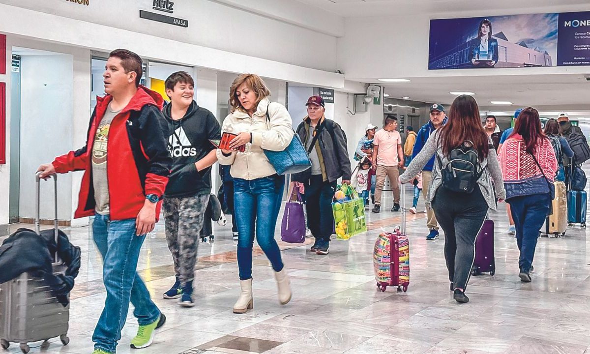 En esta temporada vacacional de Semana Santa, el Aeropuerto Internacional de la Ciudad de México (AICM) emitió una serie de recomendaciones a tomar en cuenta